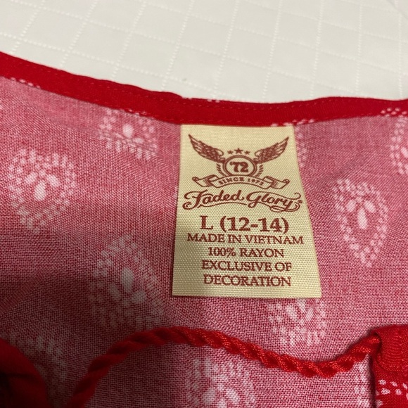 Faded Glory smocked flutter sleeve red white top L(12-14… - Picture 4 of 9